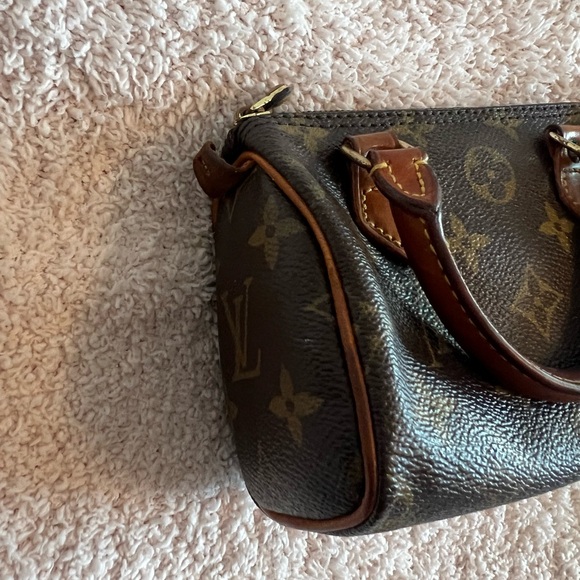 Vintage Louis Vuitton Monogram Mini Speedy Purse - Picture 5 of 8